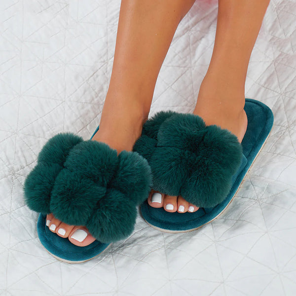 Annabel Trends / Cosy Luxe Pom Pom Slipper - Emerald