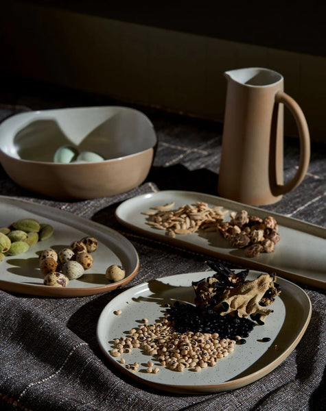 Robert Gordon / Table Of Plenty Round Platter - White Speckle